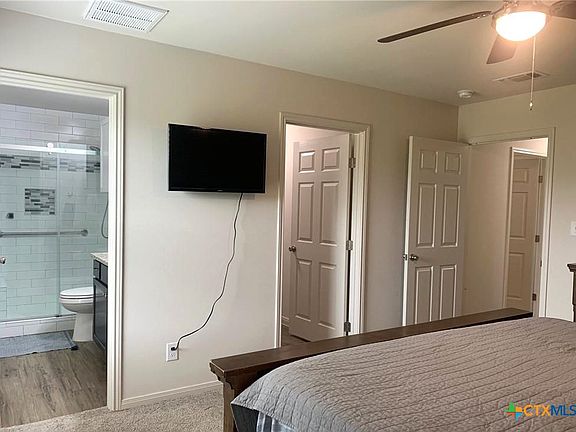 5th image of 3601 Hanselman Rd