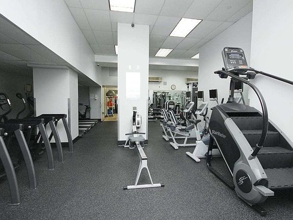 5th image of 474 48th Ave APT 20J
