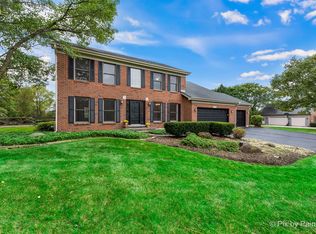 40W725 Aberdeen Ln, St Charles, IL