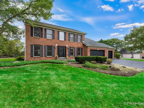 40W725 Aberdeen Ln, St Charles, IL 60175