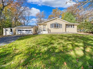 117 Beverly Dr, Shohola, PA 18458
