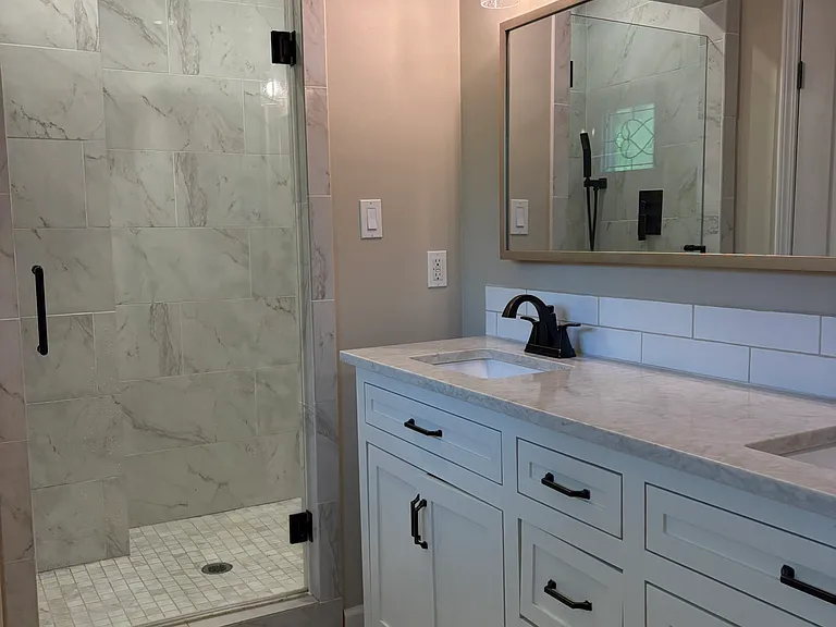 445 Augusta Dr — Photo 7