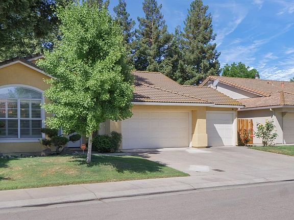 3rd image of 10143 River Falls Cir