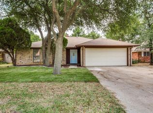 3842 Waterford Way, Denton, TX 76210