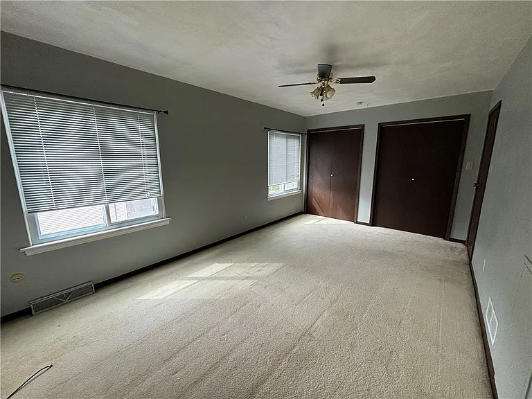 3204 Camberly Dr — Photo 31