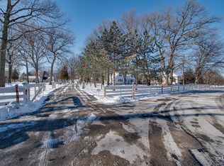 4N028 Central Ave, Bensenville, IL 60106