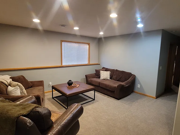 9075 Farmstead Ave — Photo 11