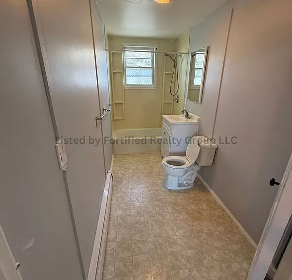 76 Stetson St #3R — Photo 10