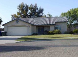 612 Granada Cir, Lemoore, CA 93245