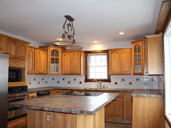 3rd image of 4400 County Road 55