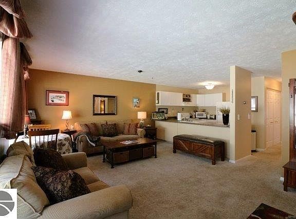 4th image of 5363 Gray Rd