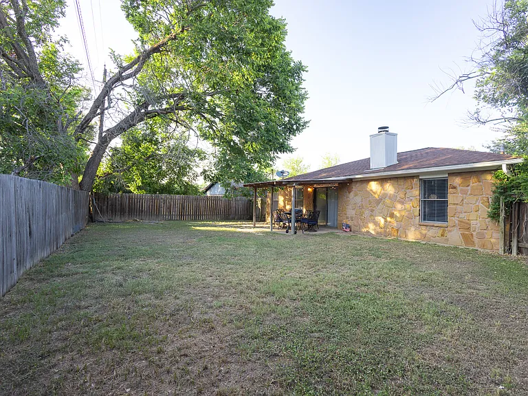 3412 Coastal Dr — Photo 16