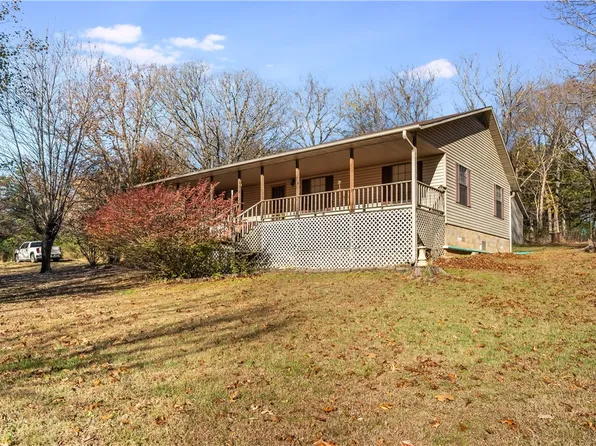 5278 E Bob Lawrence Rd, Springdale, AR 72764