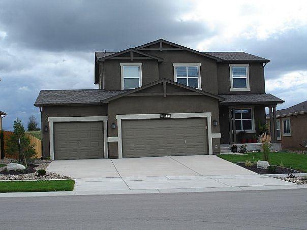 Front of House 3-car Garage