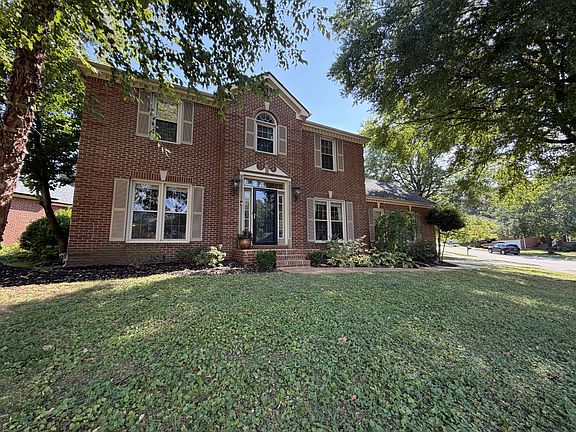 4th image of 208 Heathersett Dr