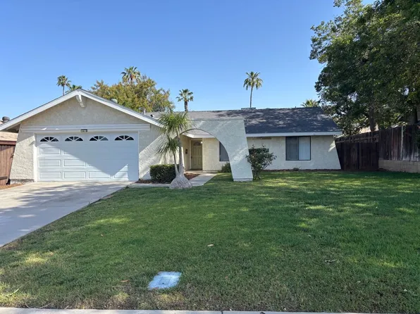 1011 Minerva Ct, Riverside, CA 92507