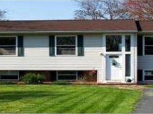 126 N Lake Dr, Stevensville, MD
