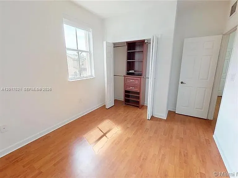 7772 NW 114th Pl — Photo 23