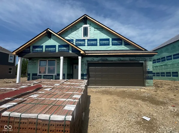 1338 Foxtail Ln, Greenwood, IN 46143