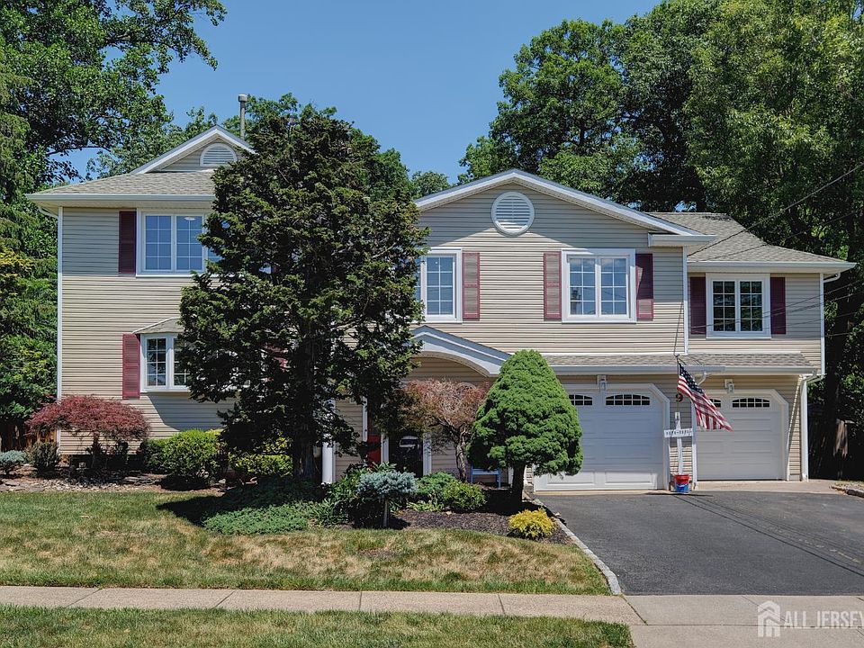 1st image of 9 Paris Ave
