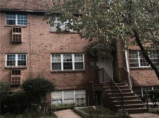 56 College Dr, Edison, NJ 08817