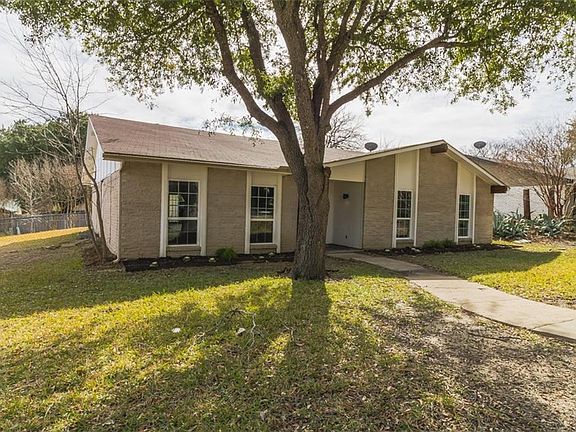 2nd image of 2934 Fern Glen Dr