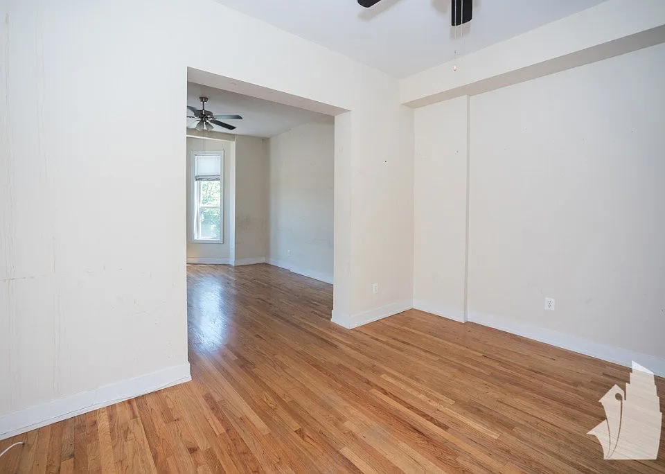 3358 N Sheffield Ave #1