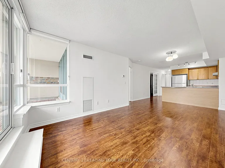 17 Barberry Pl #905 — Photo 6