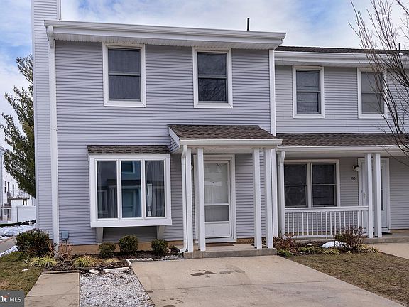 2nd image of 191 Jonathan Dayton Ct