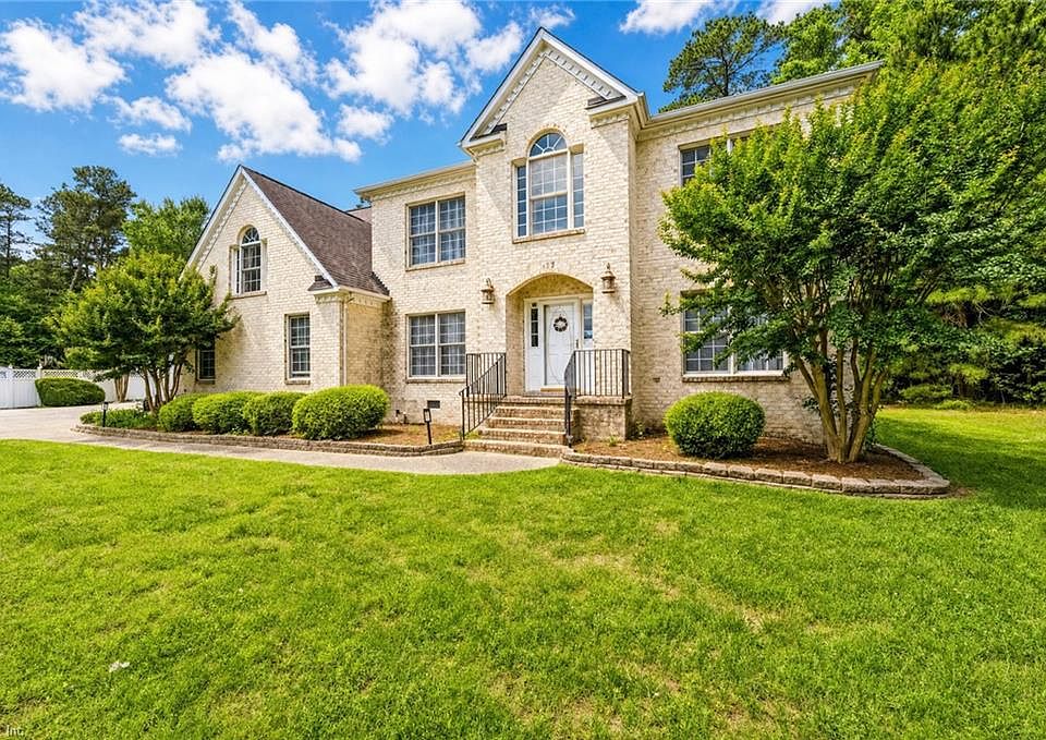 1st image of 117 Benjamins Ct