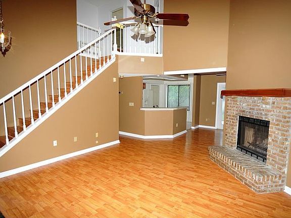 5th image of 3801 Holston Way #1