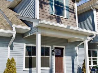 1975 W Shore Rd #5, Warwick, RI 02889