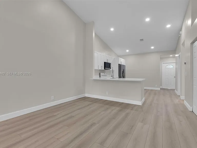 11061 NW 38th Pl — Photo 11