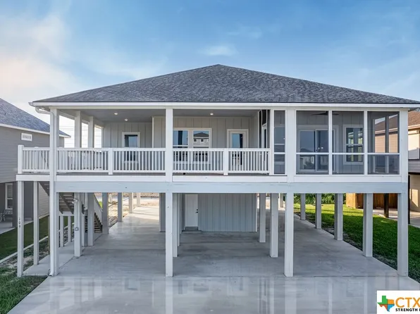 109 Whooping Crane St, Port O Connor, TX 77982