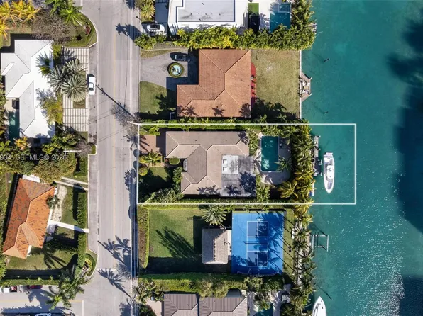 10121 E Broadview Dr, Bay Harbor Islands, FL 33154