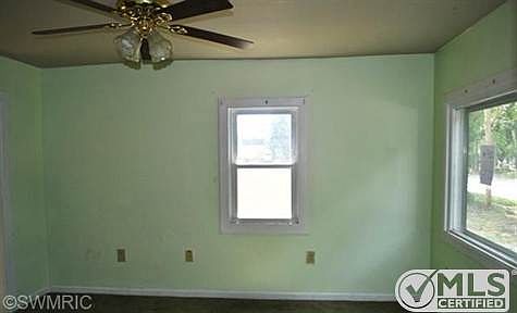 3rd image of 630 Cunningham St
