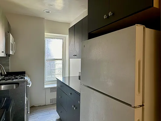 Rented by PleasanTree Realty LLC | media 5