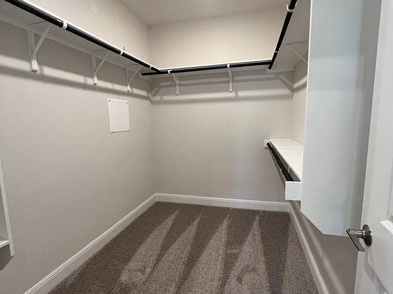 15501 Ellinger Dr — Photo 12