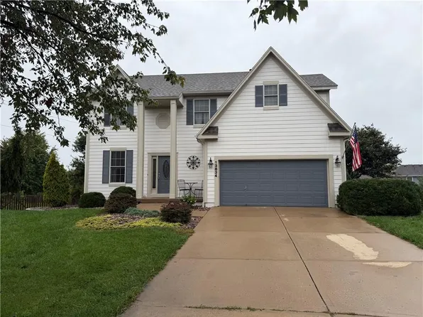 13834 W 153rd Ct, Olathe, KS 66062