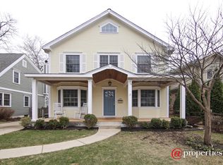 231 Parkview Rd, Glenview, IL 60025