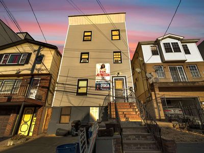78 Pamrapo Ave, Jersey City, NJ, 07305