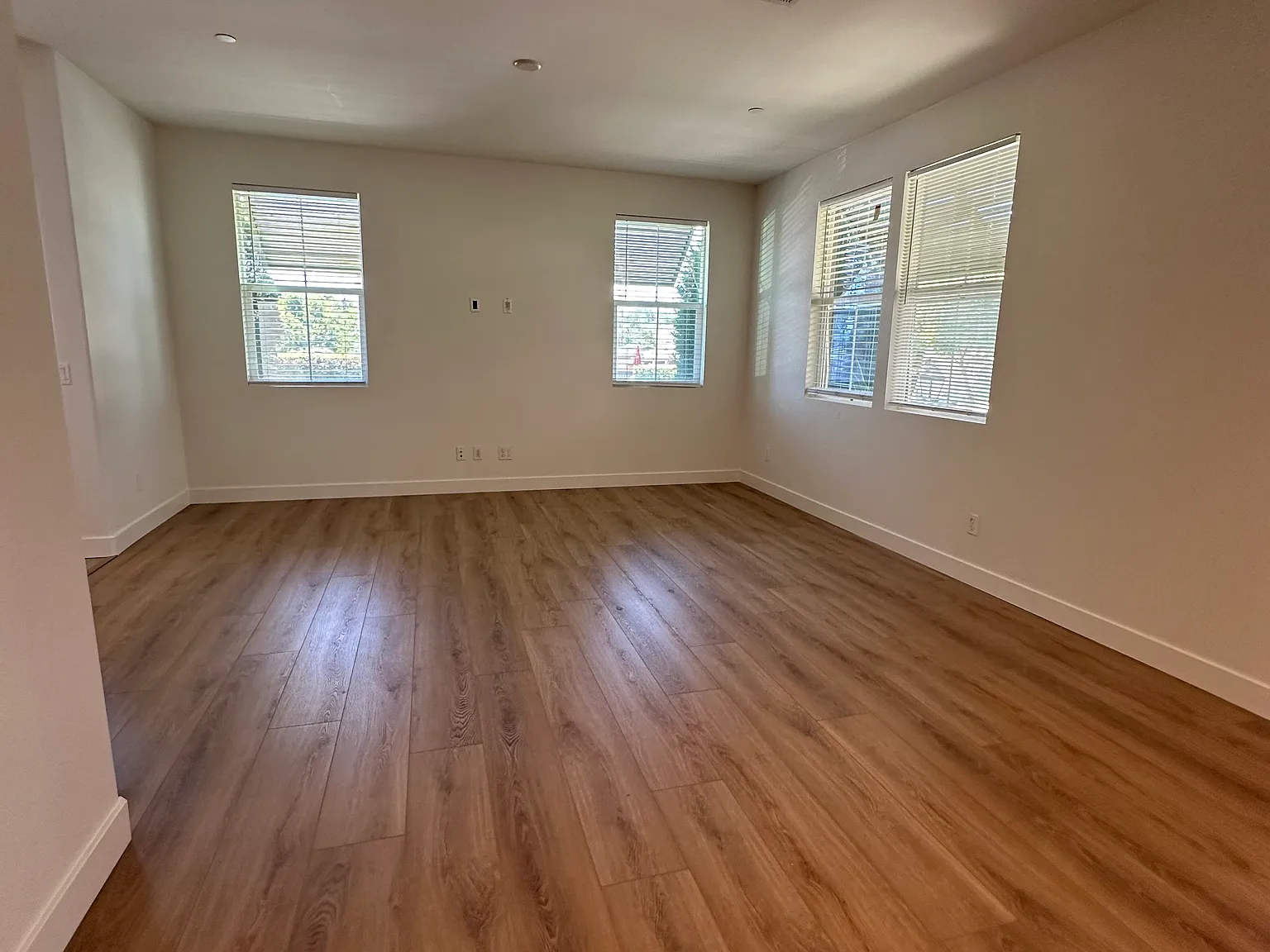195 Eureka Pl — Photo 4