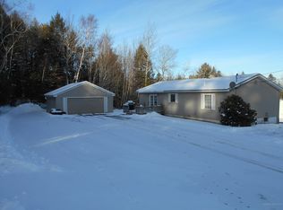 5 January Ln, Milford, ME 04461
