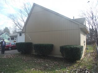 1135 Boston Ave, Waterford, MI 48328