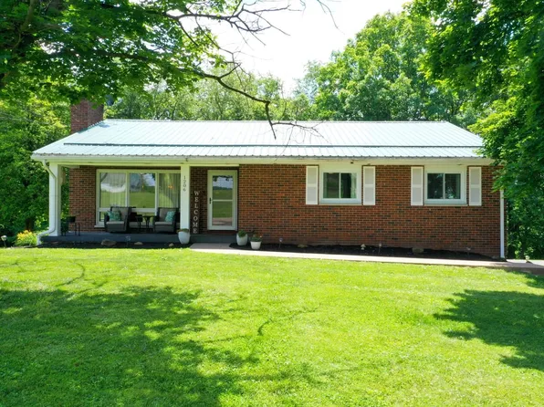 1206 Bagdad Rd, Leechburg, PA 15656