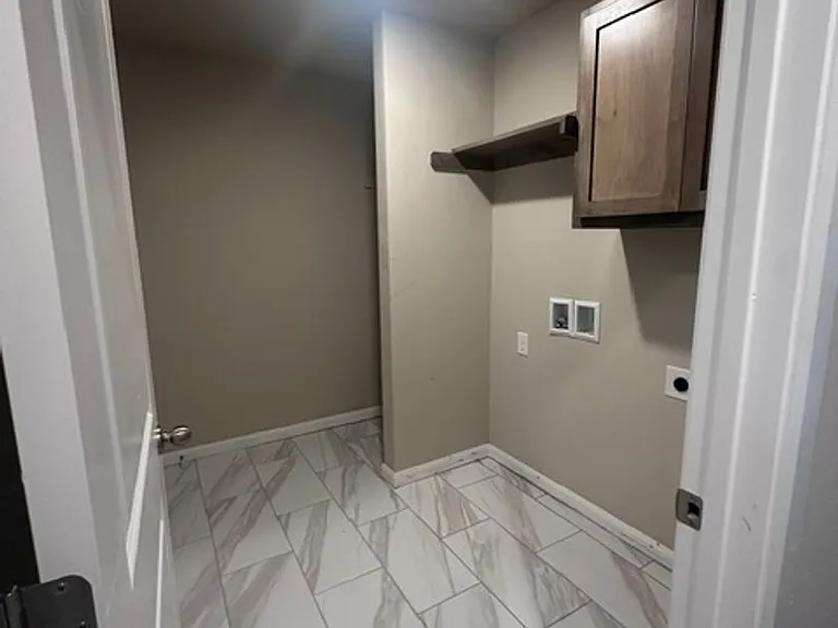 8109 Solare Pl — Photo 12