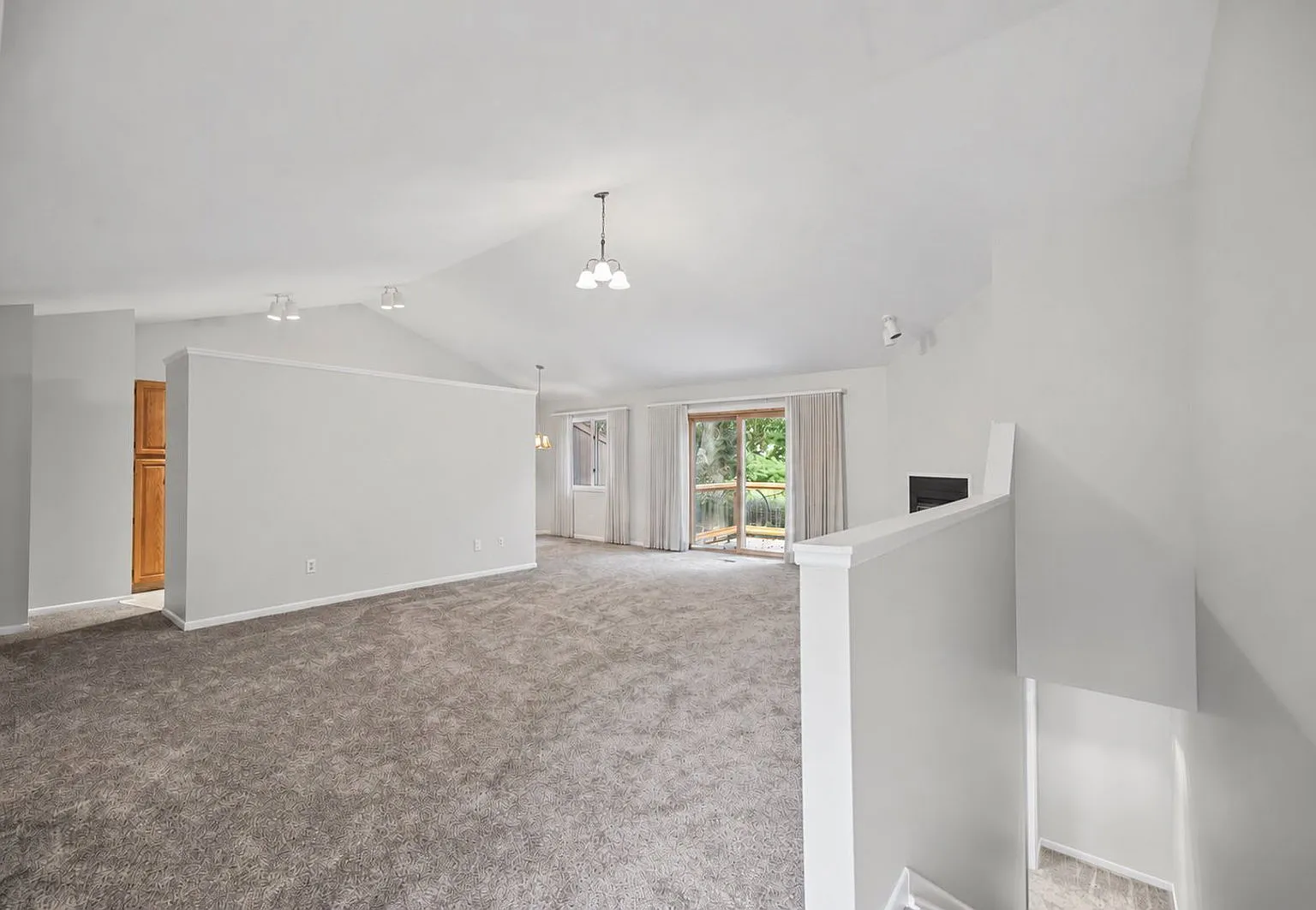 2 bed, 2.0 bath, 1029 sqft, $1,850 — Photo 3
