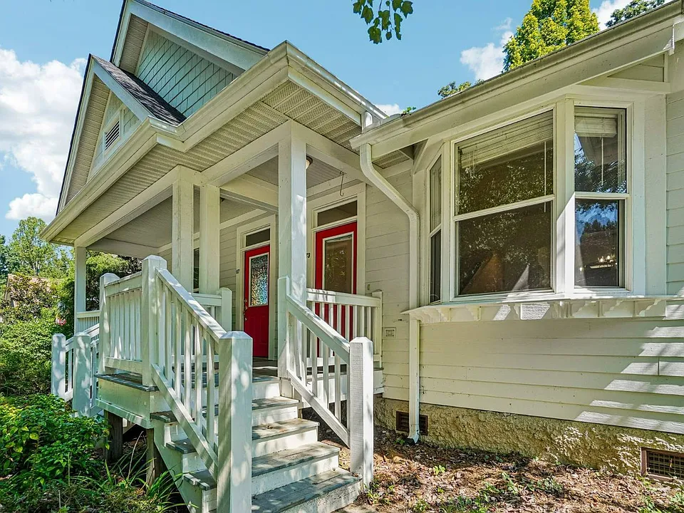 73 Covered Bridge Dr