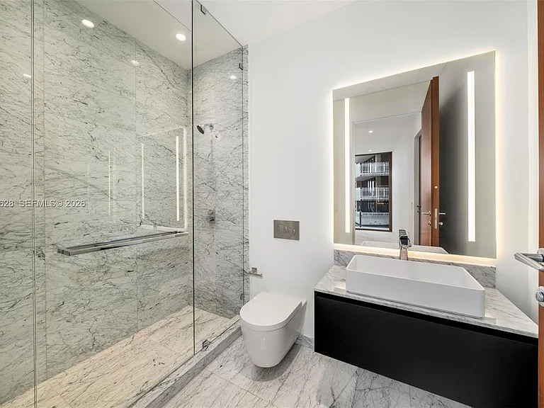 5 Grove Isle Dr #S302 — Photo 16