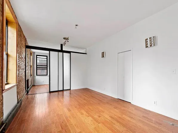 401 East 115th Street image 1 of 5